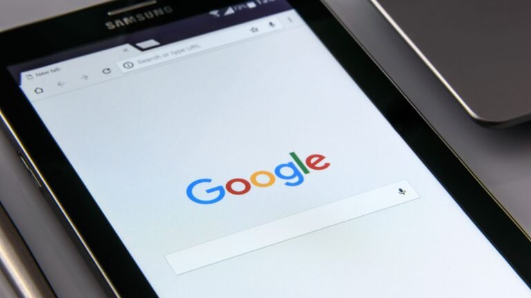Google bildsuche Symbolbild Google Rückwärtssuche