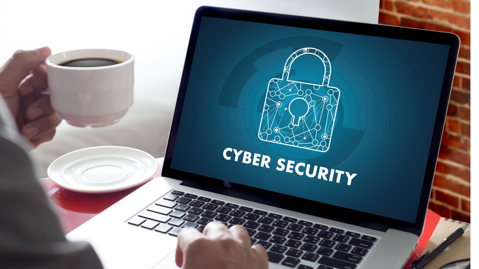 Computer mit Hinweis auf Cyber Security