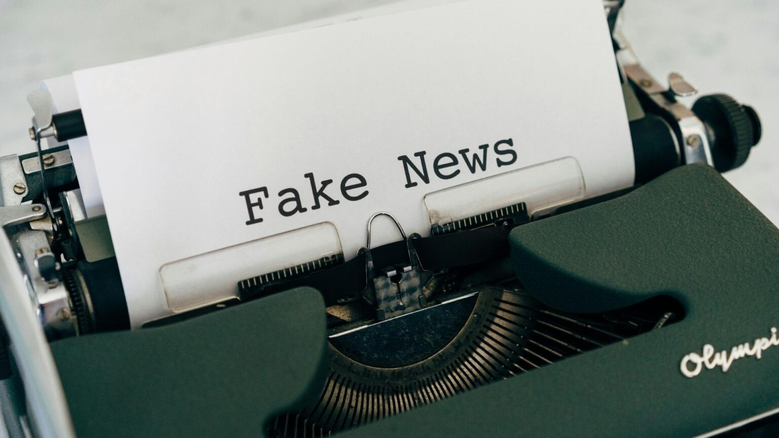 Symbolbild -KI Fakes erkennen